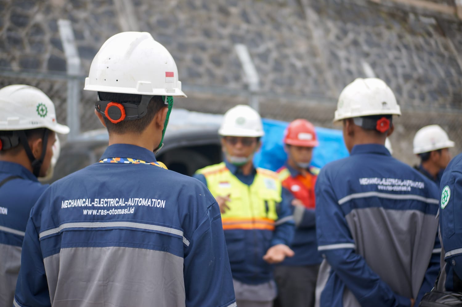 Solusi Otomasi Industri dan MEP